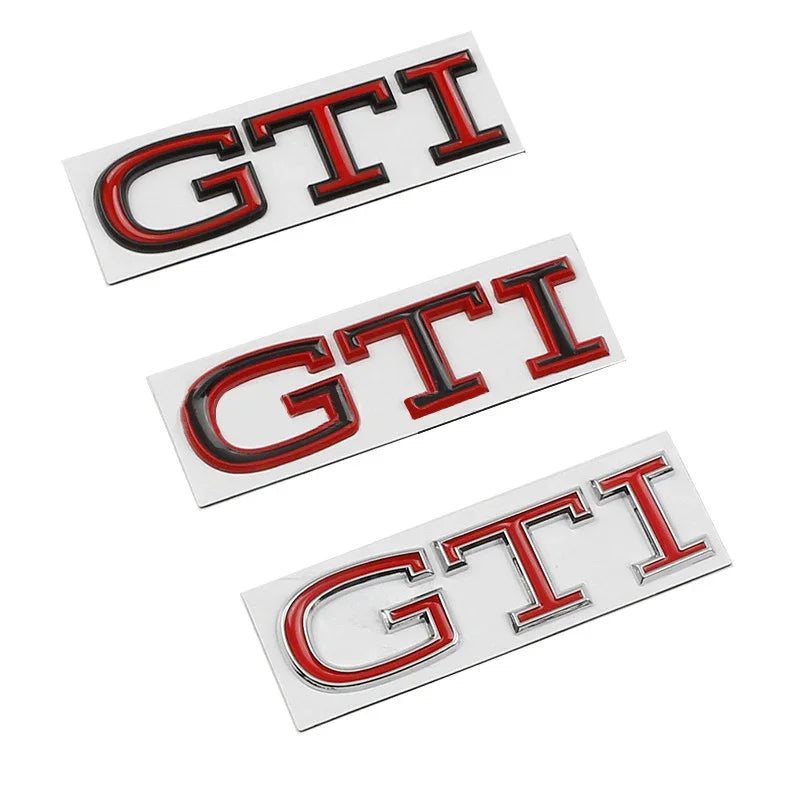 3 badge GTI rouge 